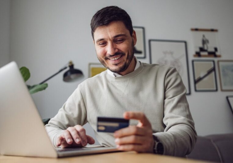 Corporate cards for growing teams: What corporate card is the right one?